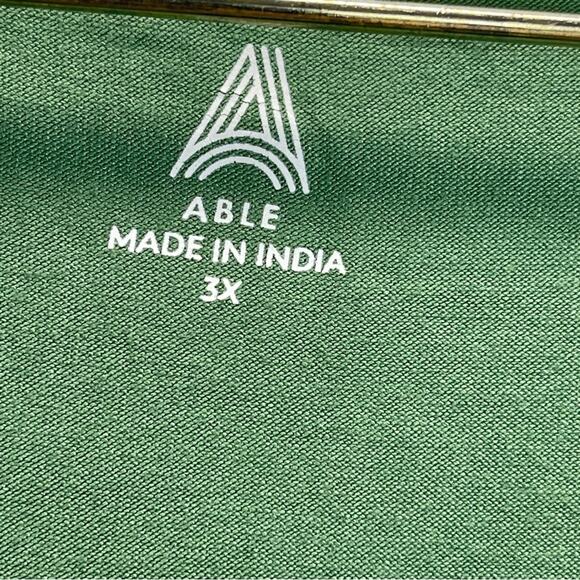 ABLE Meghan Drapey V-Neck shirt Green Balsam - Picture 3 of 8